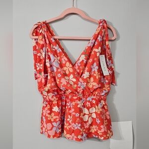 GILLI CORAL FLORAL PEPLUM TOP SIZE LARGE